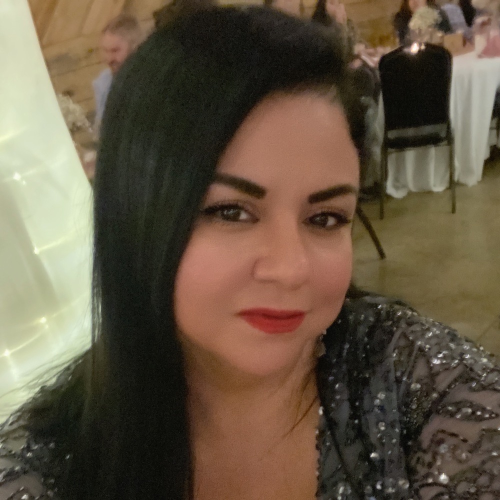 Meet your Posher, Cecibel